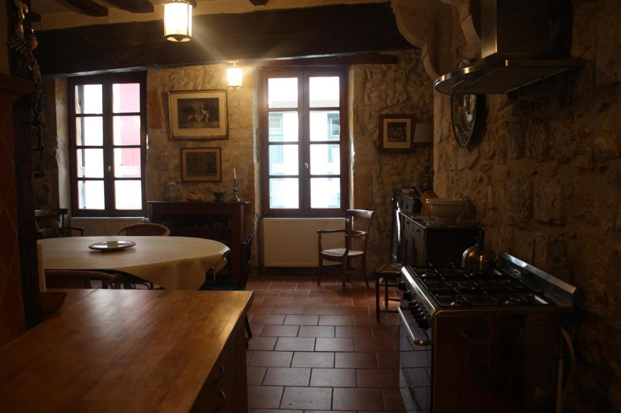 Апартаменты L' Ancien Relais De Poste Henri Кастельжалу Экстерьер фото