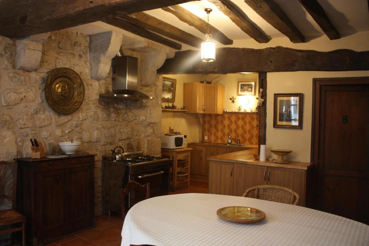 Апартаменты L' Ancien Relais De Poste Henri Кастельжалу Экстерьер фото