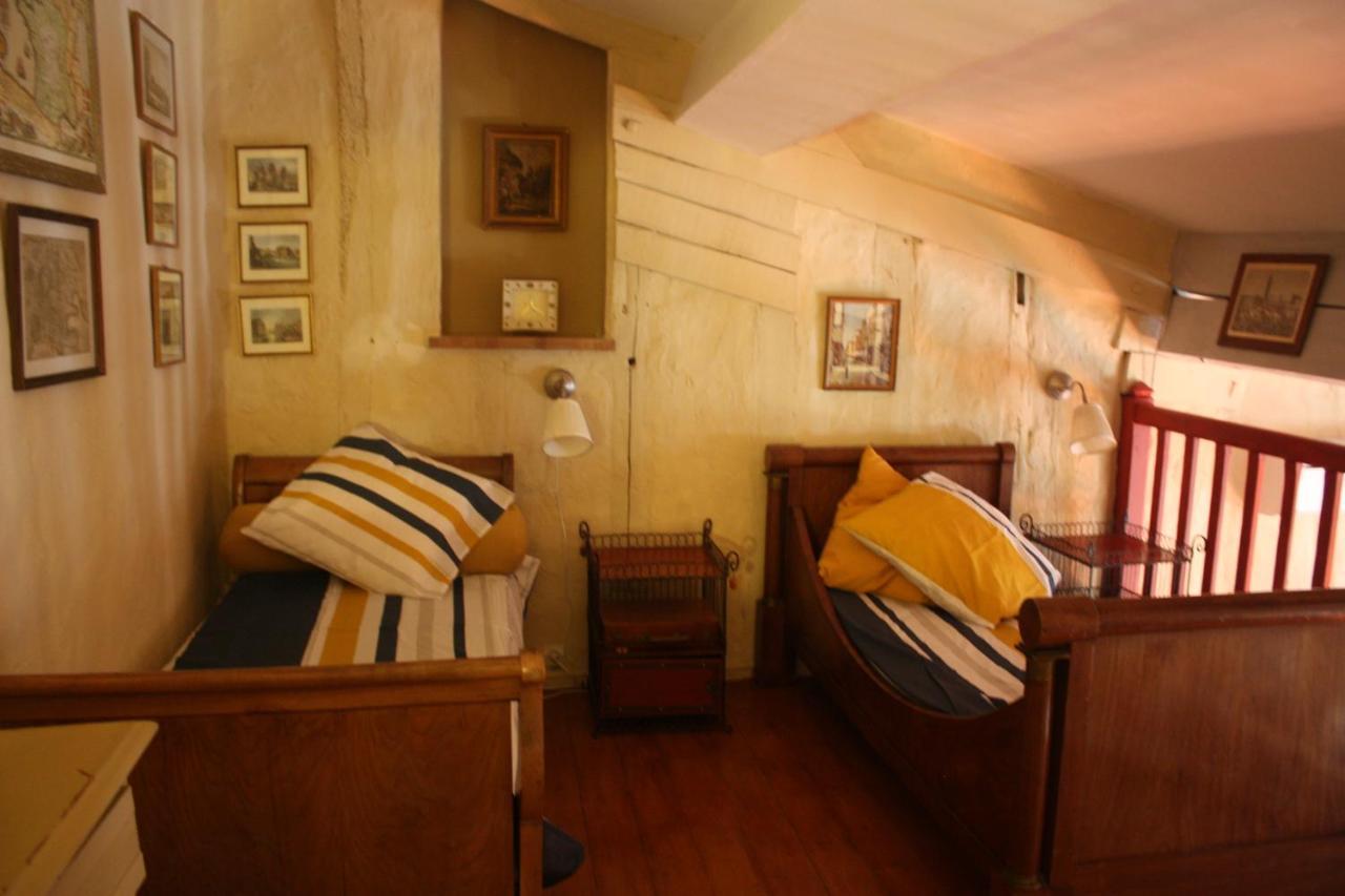 Апартаменты L' Ancien Relais De Poste Henri Кастельжалу Экстерьер фото